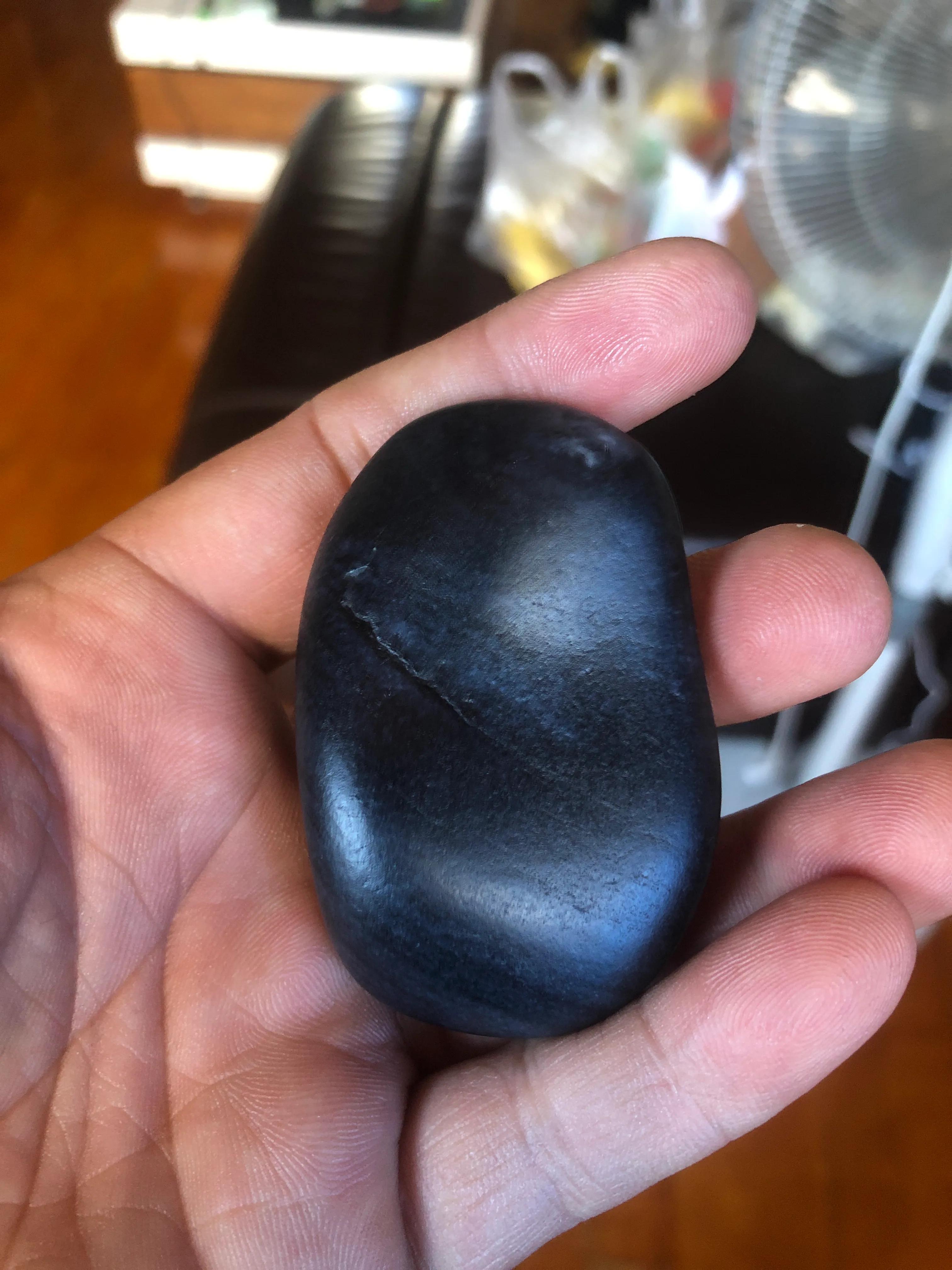 墨玉籽料原石值钱吗,和田玉墨玉籽料原石图