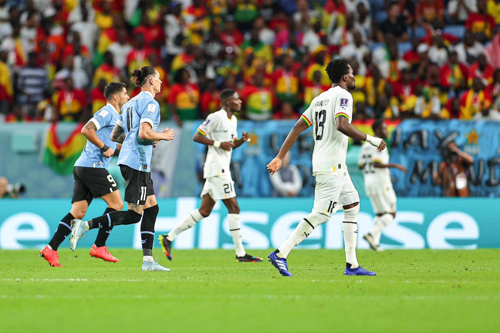 乌拉圭球迷哭了,乌拉圭赛后落泪