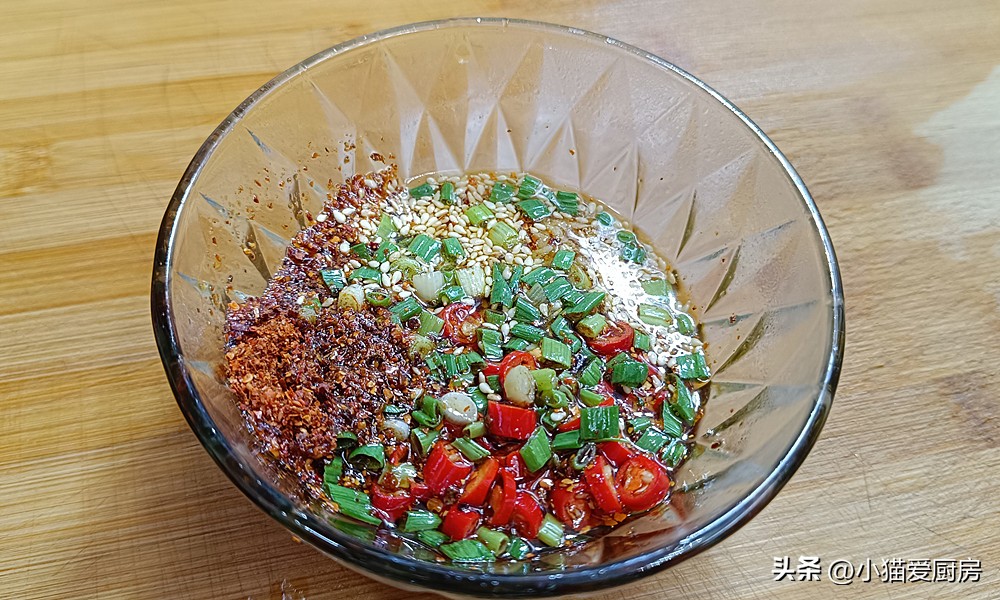 凉拌鸡胸肉最好吃的六种做法,麻辣鲜香嫩滑爽口的凉拌鸡胸肉