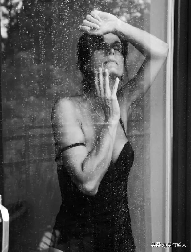 人体艺术：试论人类思想情感与大自然的和谐呼应