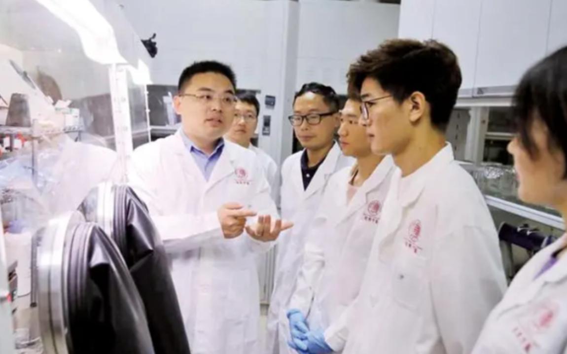 钻石恒久远，一颗永流传——宝石及材料工艺学