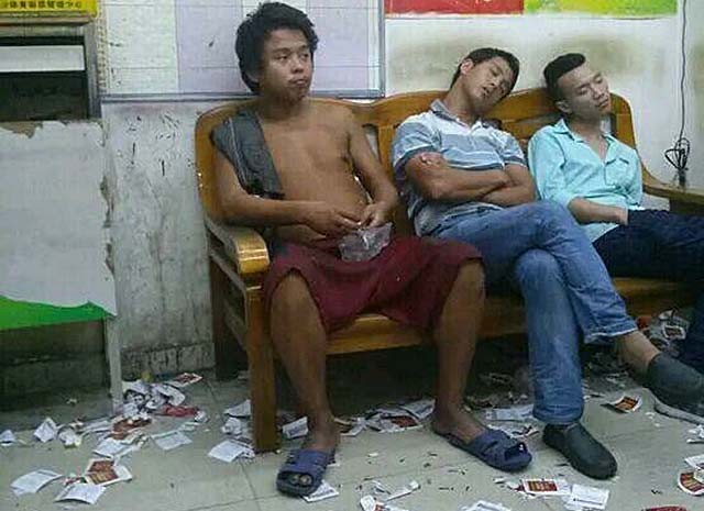 “三和大神”：每天混日结，为了口吃的，有人甚至会*身卖**份证