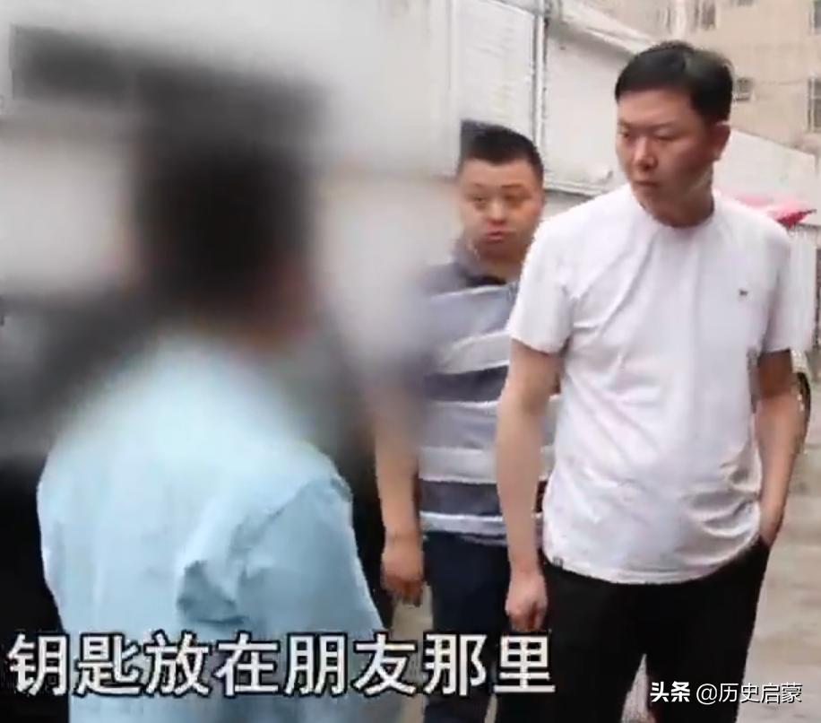 男子调查假药事件,最近逮捕的假药案