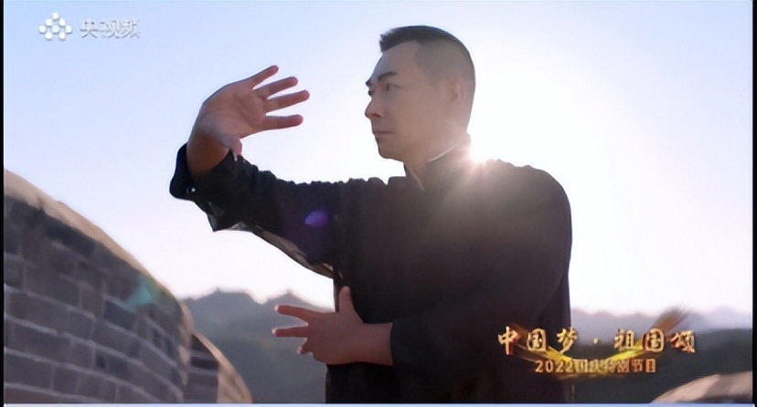 武术博大精深赵文卓,赵文卓“空中踢剑”引全网热议