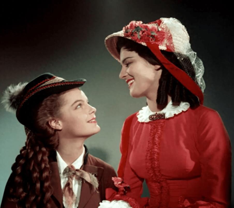 历史上的茜茜公主：比电影中的更漂亮，她是童话中美丽的皇后