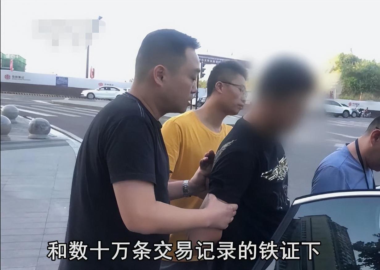 2021年，四川27岁无业游民，日入510万，民警破门逮捕时大受震撼