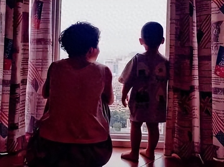 装卸货的时候，司机从不帮忙，我把搬运工给撤了，让司机一个人做