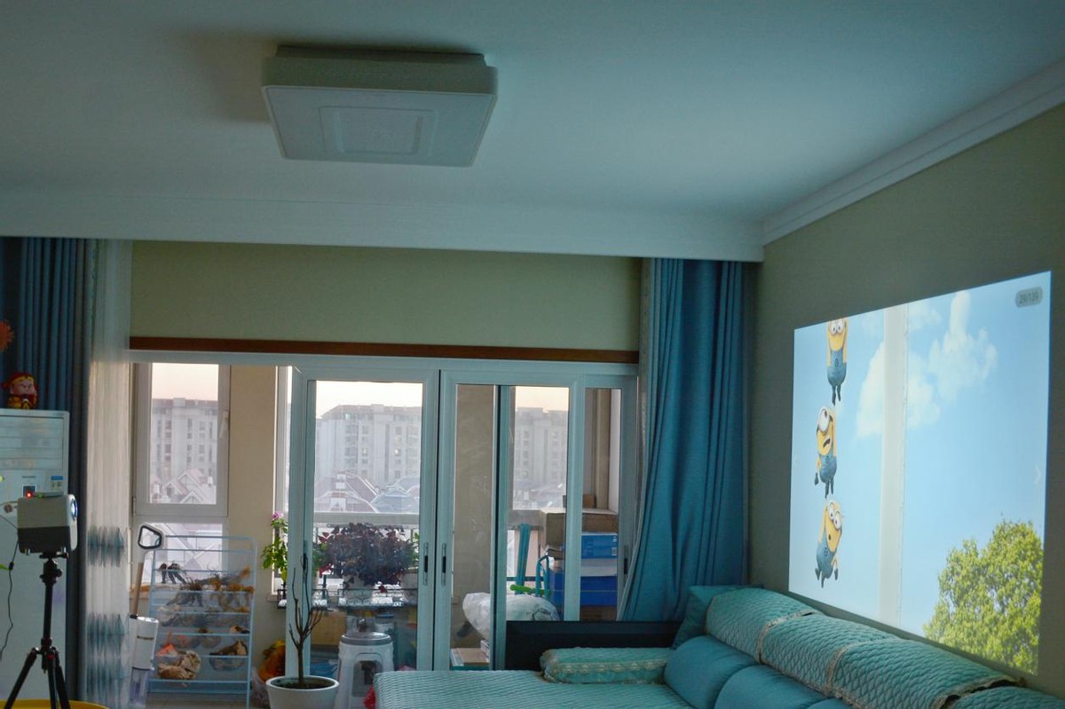 泰捷weboxt1投影200寸效果,千元非智能投影仪