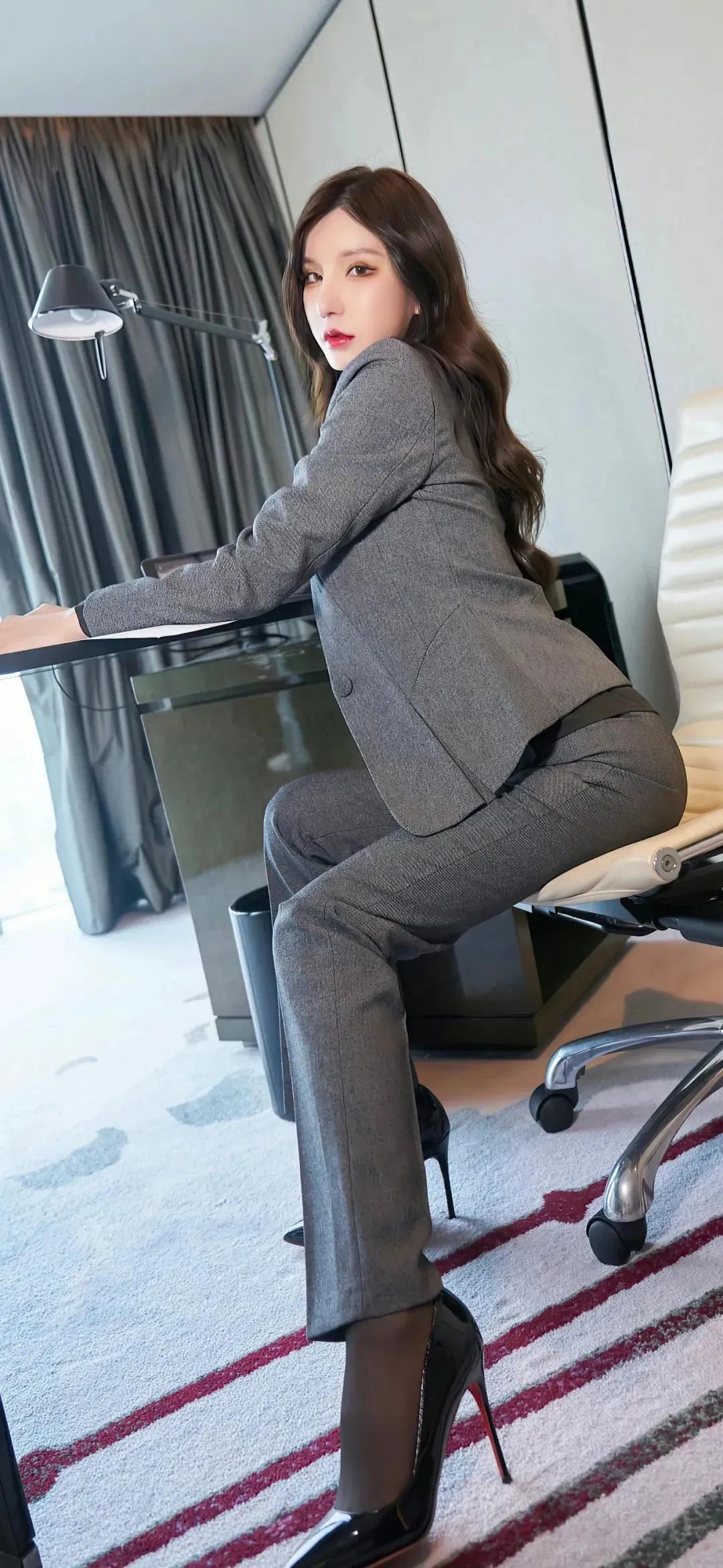 全屏无水印｜爱上销售精英