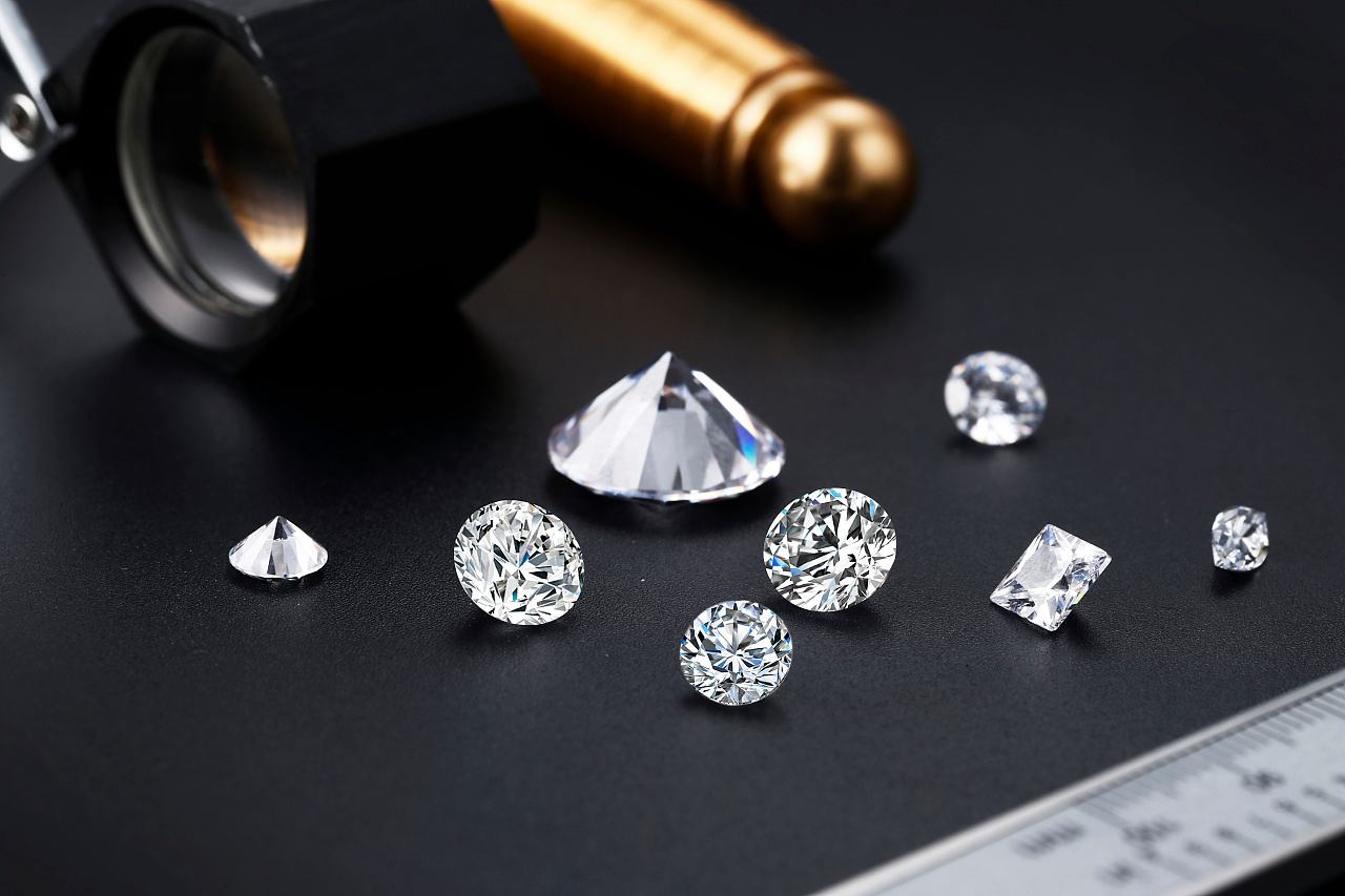 钻石裸钻怎么购买,买裸钻和钻戒什么区别