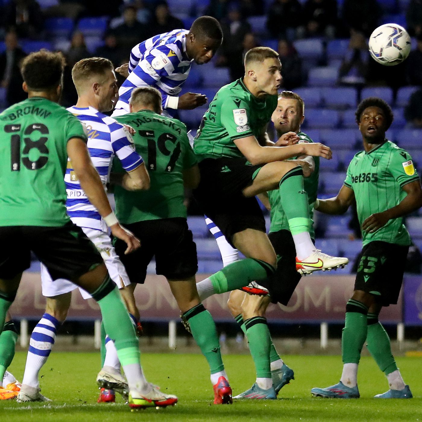 英冠榜首大战伯恩利,英冠伯恩利对桑德兰最新比分预测