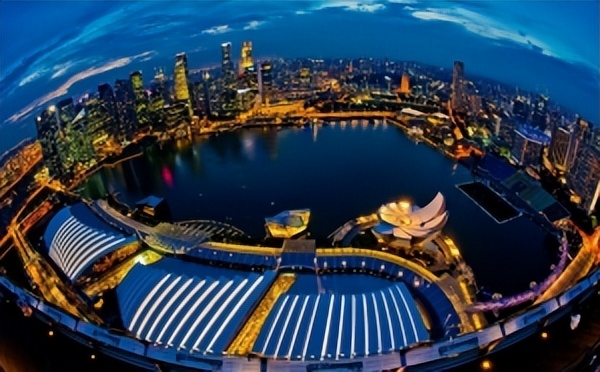 中国和新加坡一口气签了六个备忘录，看懂这些就知道钱往哪里去