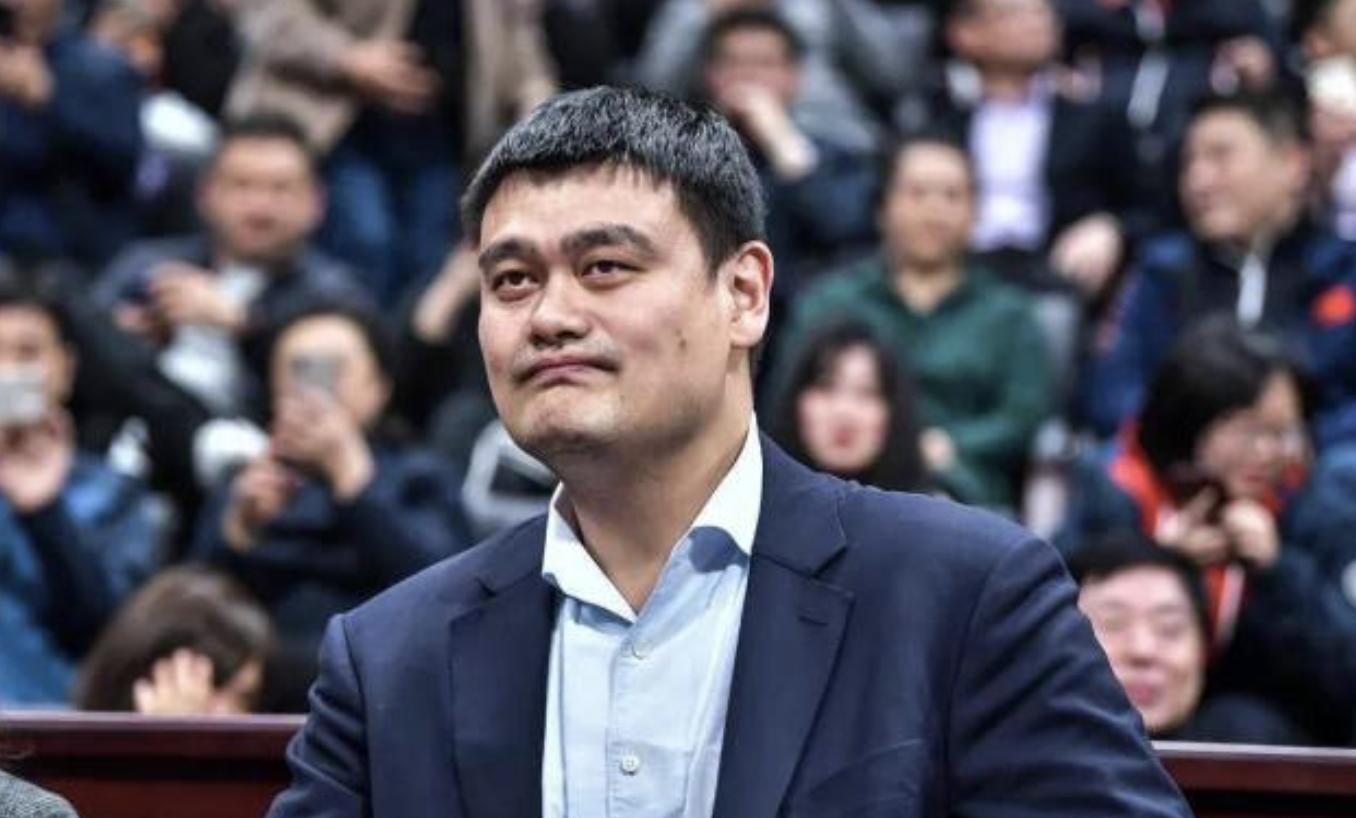 辽宁队总经理姚明,西热力江朱芳雨连麦姚明