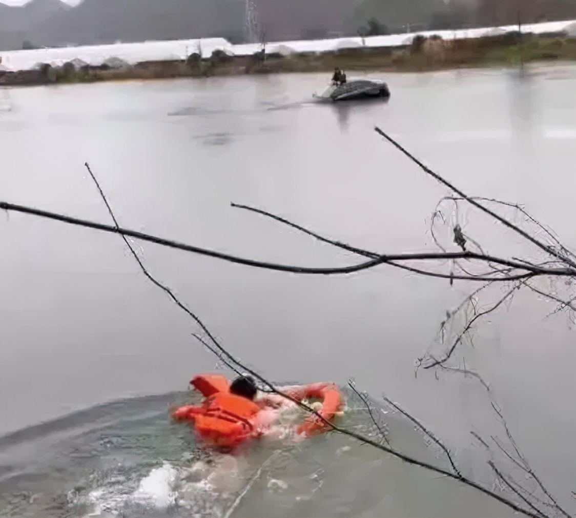 知名品牌奶粉发现致病菌！海关总署:立即暂停食用相关产品【三分钟法治新闻全知道】