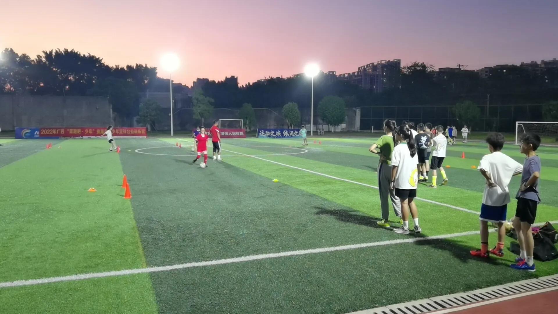 2022年贵港市奔跑吧少年篮球赛,贵港市2022年奔跑吧少年篮球赛