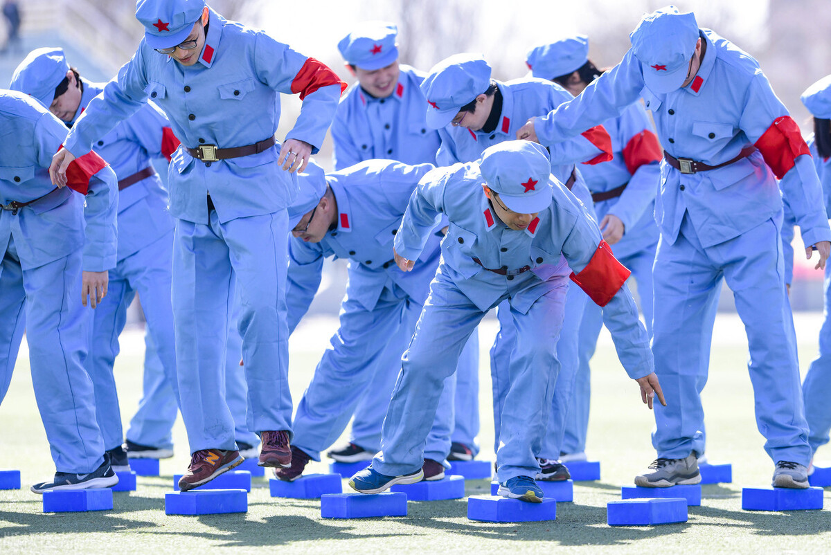 4%的学生不能毕业，英语六级通过率8%，500分，你考虑这所大学吗