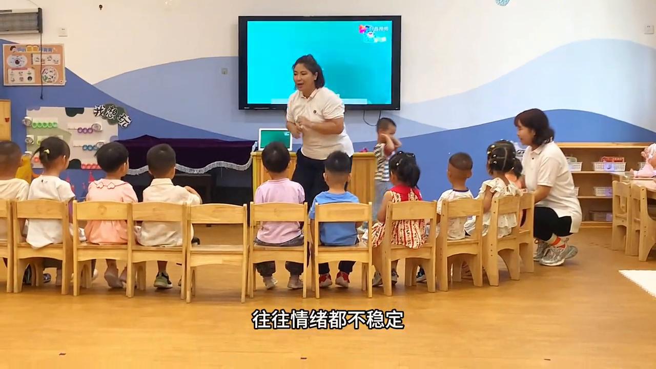 幼儿园小孩早上不肯起床怎么办,宝宝磨蹭不起床不上幼儿园怎么办