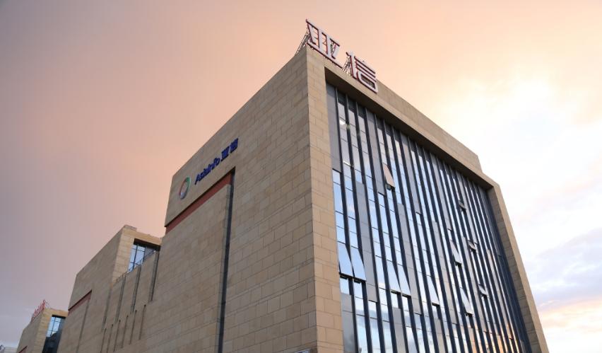 何小鹏互联网造车思维,何小鹏劝退新造车创业者