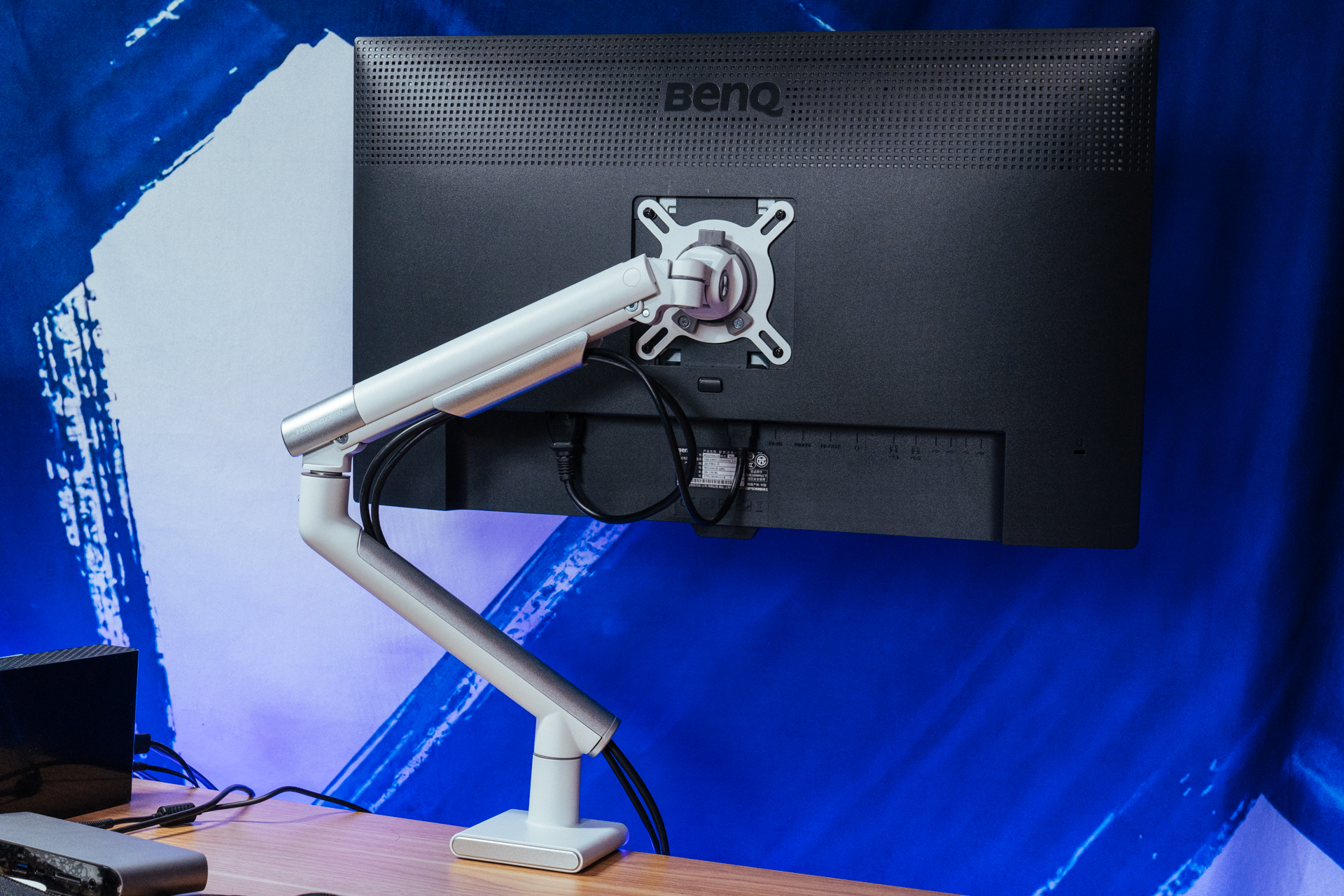 自己办公桌面布置,最简单的办公室桌面布置图