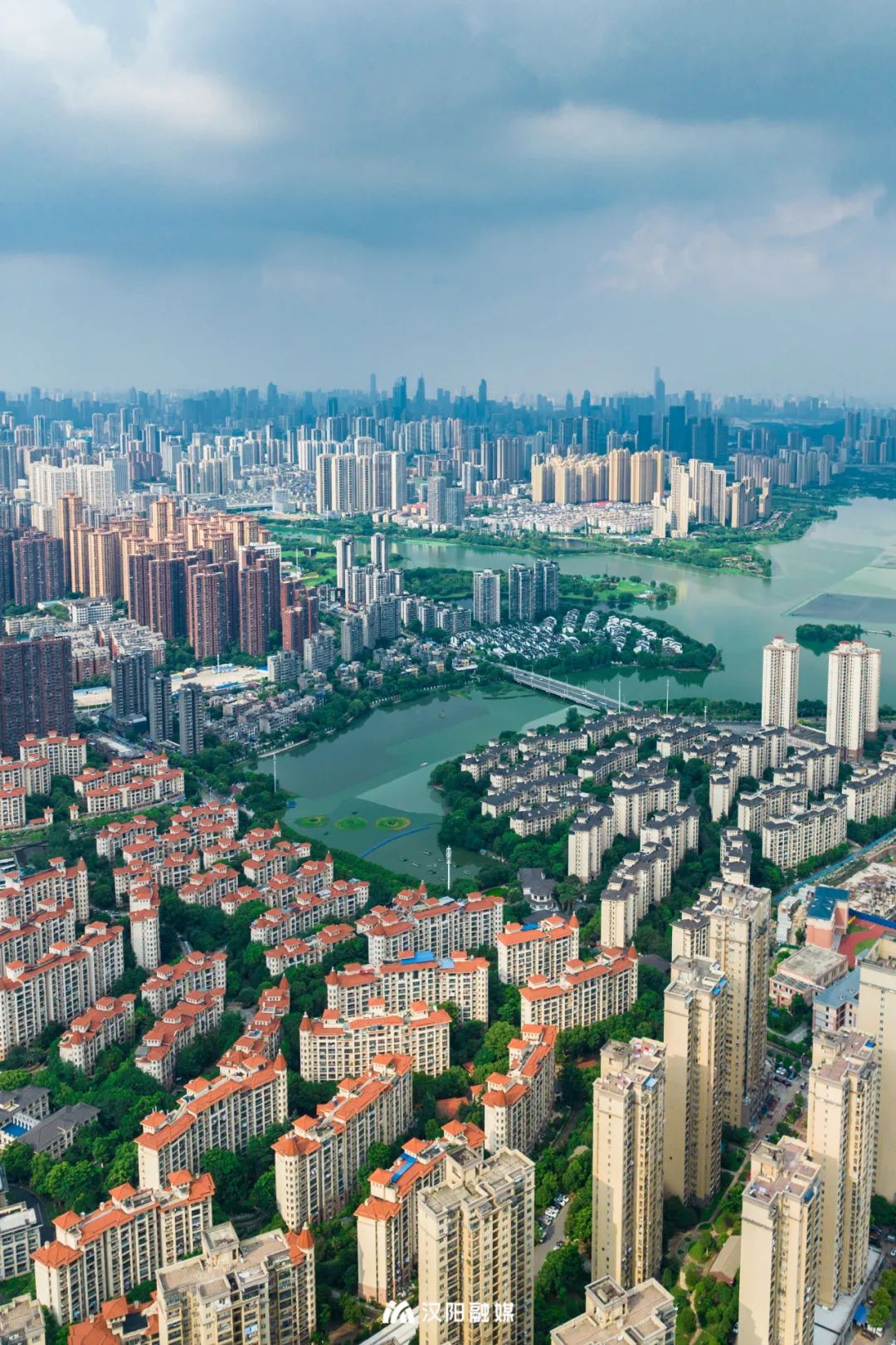 榫欓槼鐪嬮緳钁电殑鐪肩,榫欓槼婀栫湅鏃ュ嚭