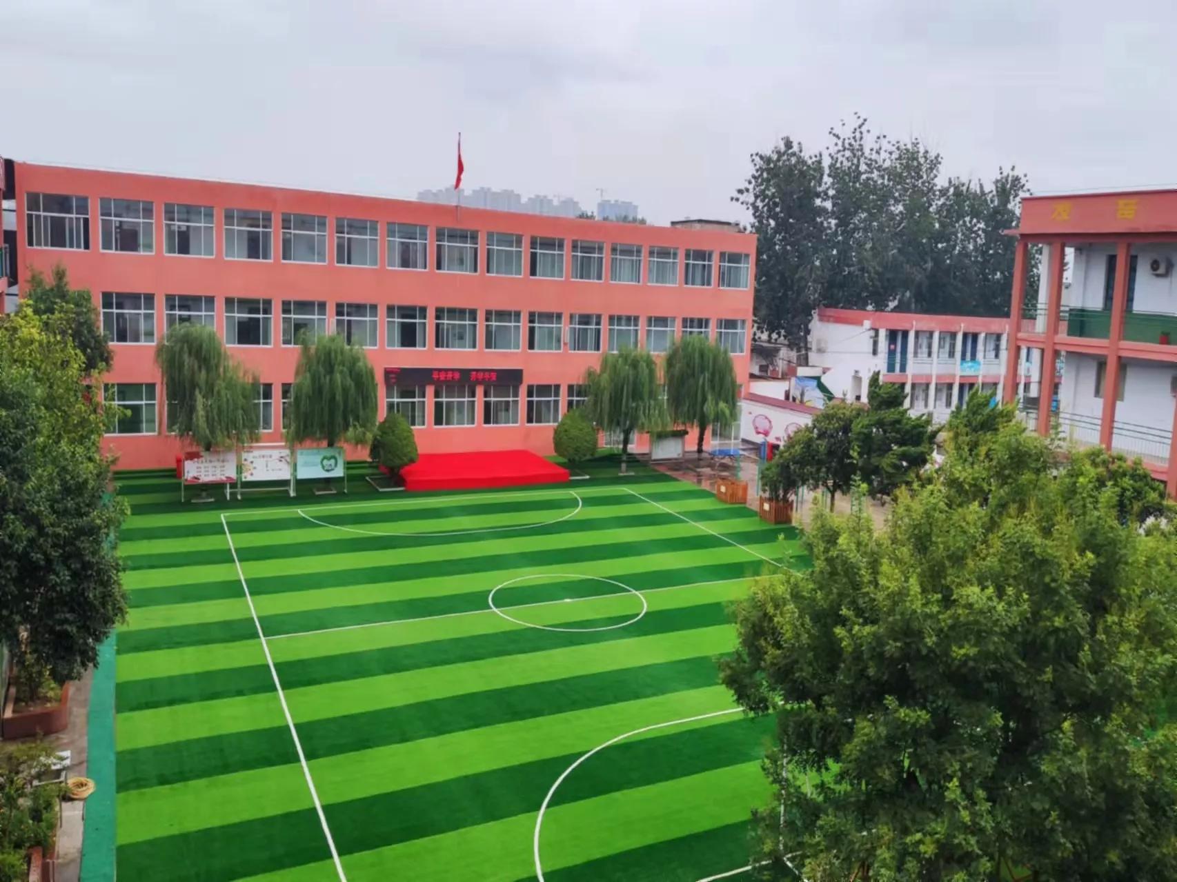 展示缤纷社团打造多彩校园