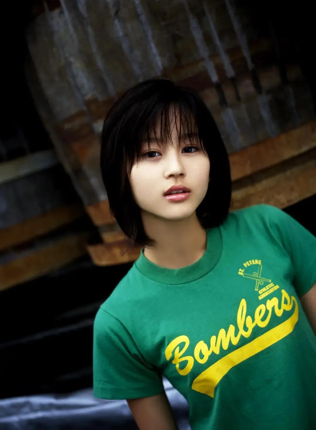 堀北真希年轻写真,白夜行堀北真希和绫濑遥