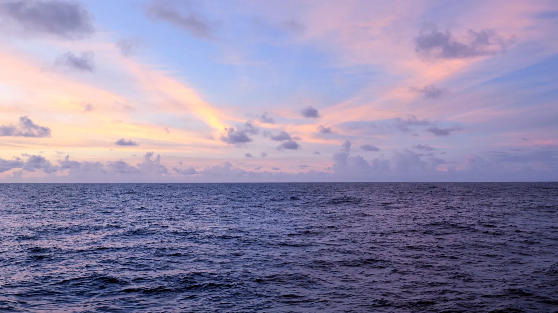 韩语演歌经典歌曲,最近一首欢快劲爆的韩文歌曲