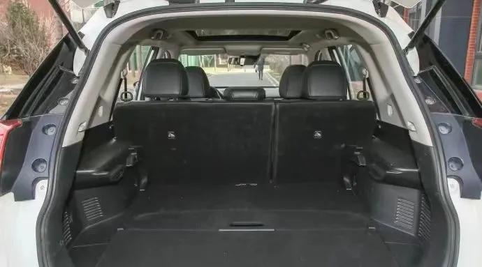 东风日产用车体验,14款2.5奇骏车主用车感受