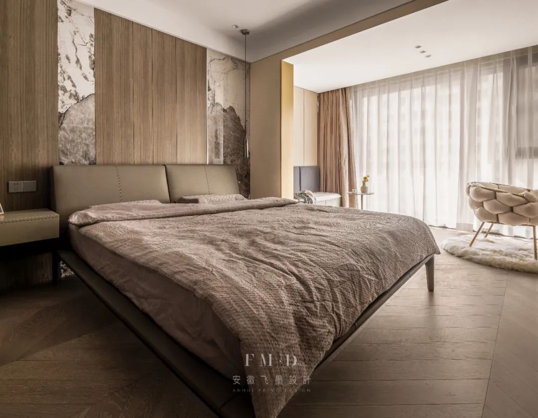 2020最火旋转楼梯装修大户型,跃层旋转楼梯装修效果图