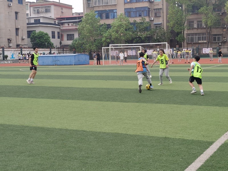 南县城西中学田径队,校园足球再创辉煌