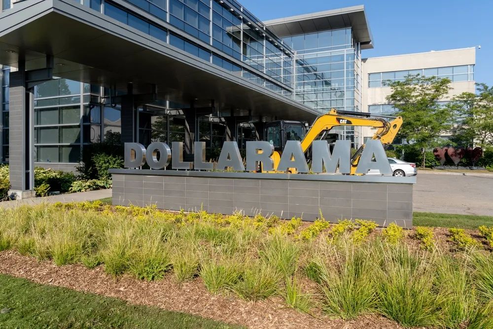 遍布加拿大的“义乌小商品”店竟是上市公司，网友为新店名操碎心