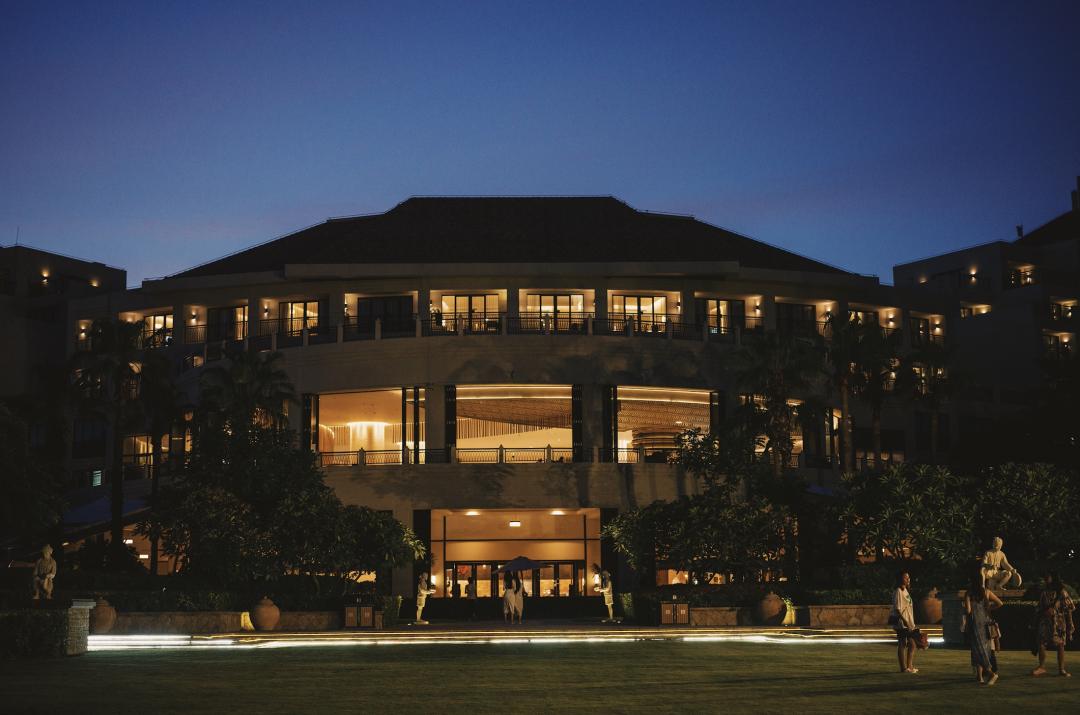 三亚亚龙湾酒店推荐,亚龙湾沙滩最近的酒店