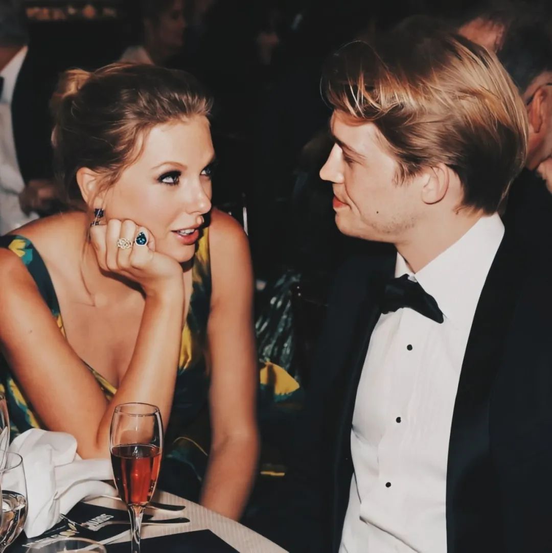 她分手了！上亿人不再相信爱情…