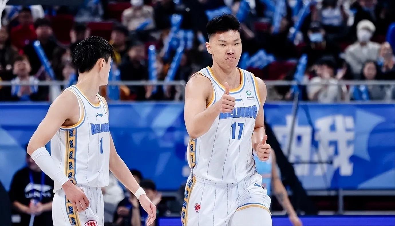 广东队开启引援计划,周琦赵睿互换广东拿了多少签字费