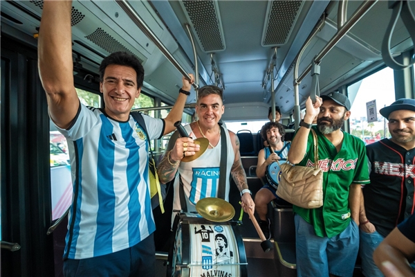 和卡塔尔世界杯同款公交车,卡塔尔世界杯豪华大巴