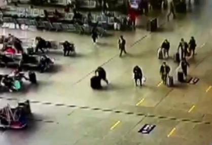 初中生盗走赃款1900万元,盗走近200万现金潜逃20年