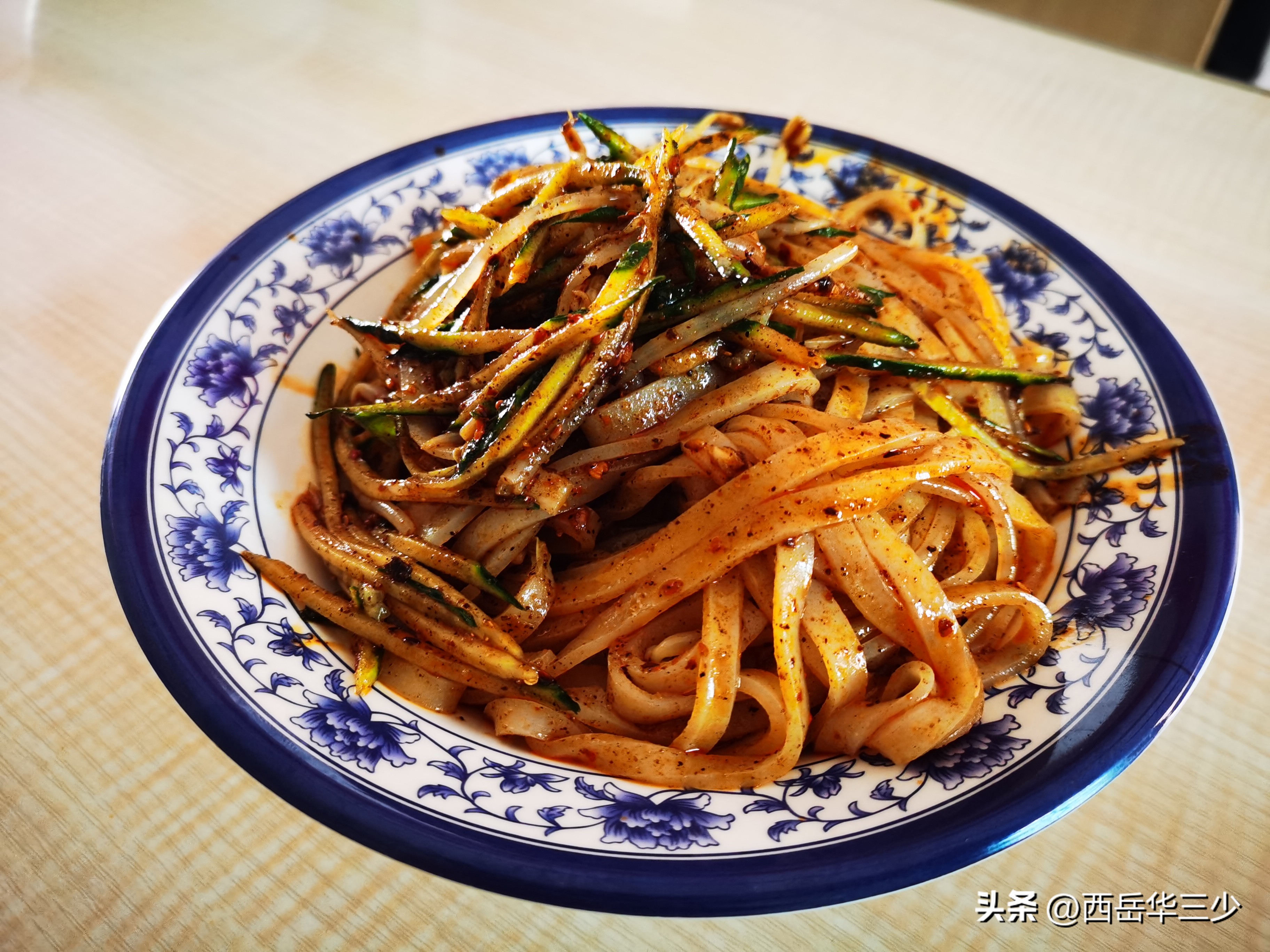 凉皮制作的详细工序,做凉皮需要几个步骤