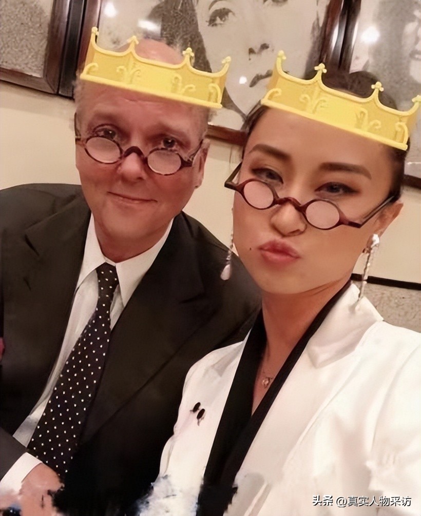 我，做3年空姐，靠6种流利外语出入欧洲宫廷，梦想建立商业帝国