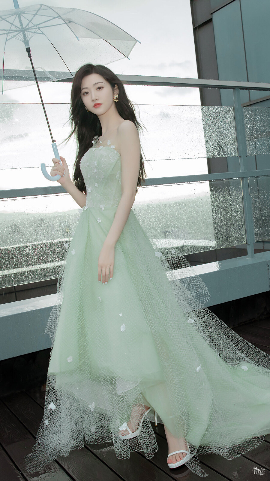 脸蛋白的发光的女星,欧美皮肤很白的女星