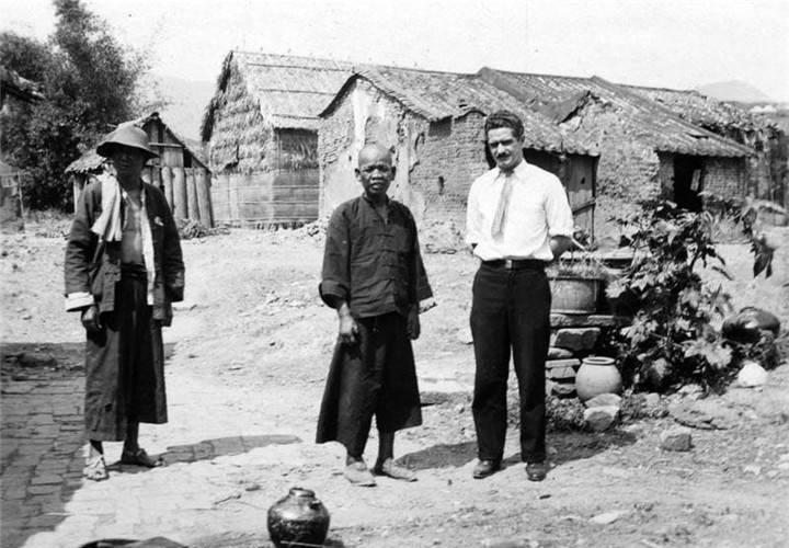 日军找“花姑娘”有多少*行暴**？老人回忆：日本兵没有一点人性