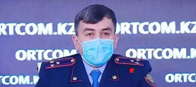 哈萨克斯坦恋童癖被强行化学阉割，上电视求饶：我的*生活性**被毁了