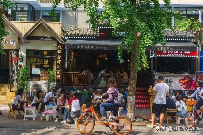 我在宽窄巷，听阿伯讲成都美食故事