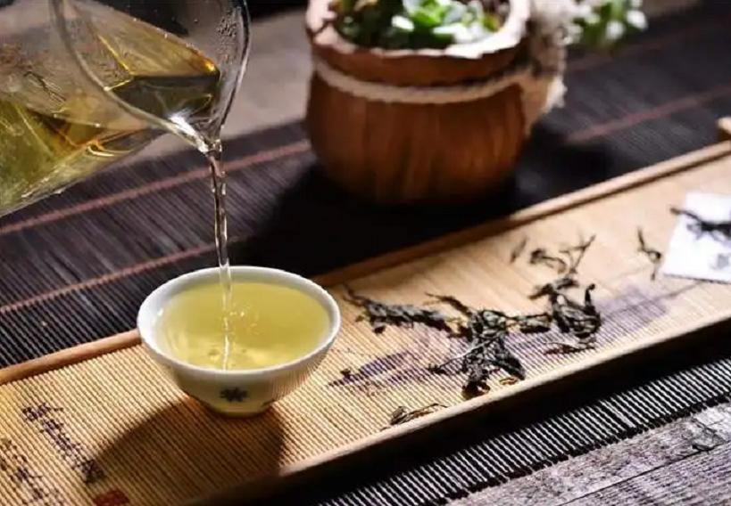 在网上买茶好还是在实体店,为什么实体店的茶贵网上的便宜