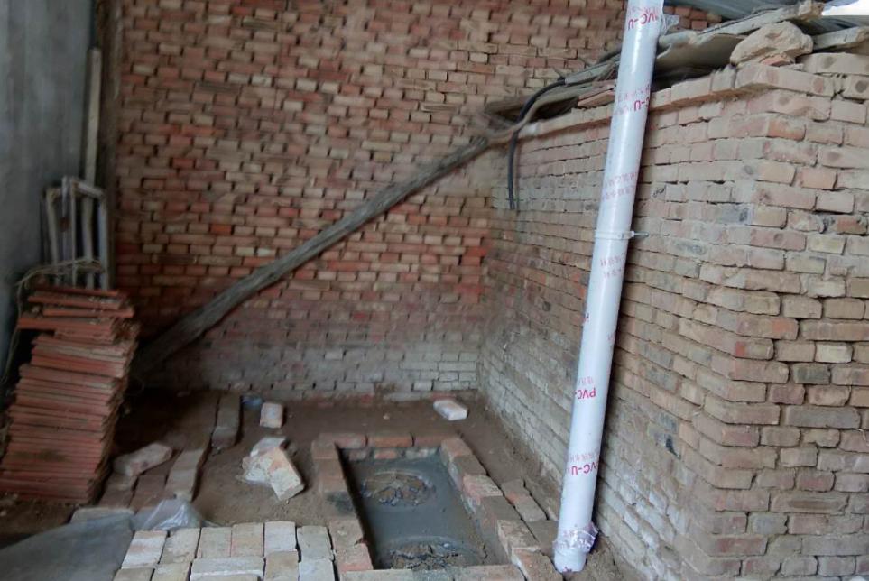 某地女子工地干活撞见男子撒尿，日思夜想成病，竟报警让对方负责