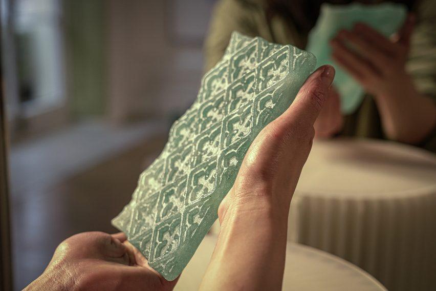 做头盔？做凳子？做皮革？原来贝壳这么有用！