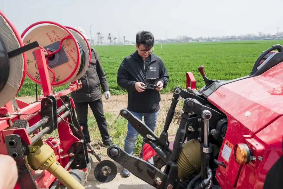 河南小伙放弃百万年薪回家种地,辞掉百万年薪回家种辣椒