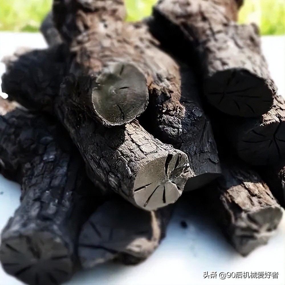 烧烤用实心炭好还是空心炭好,烧烤的时候碳要烧到什么程度