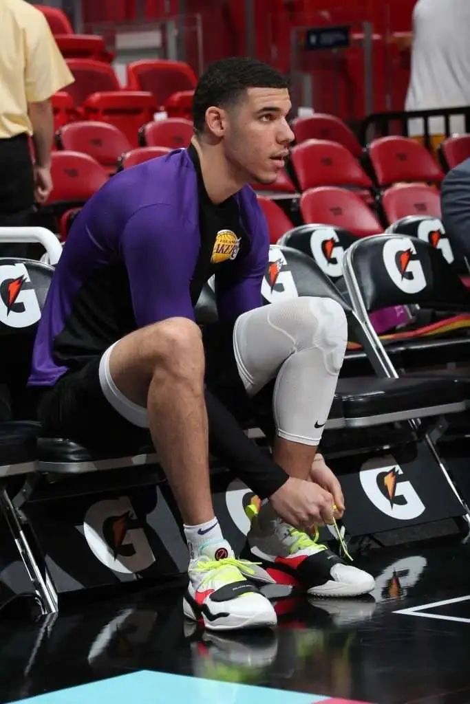 nba球星奇葩签名球鞋,nba奇葩鞋子