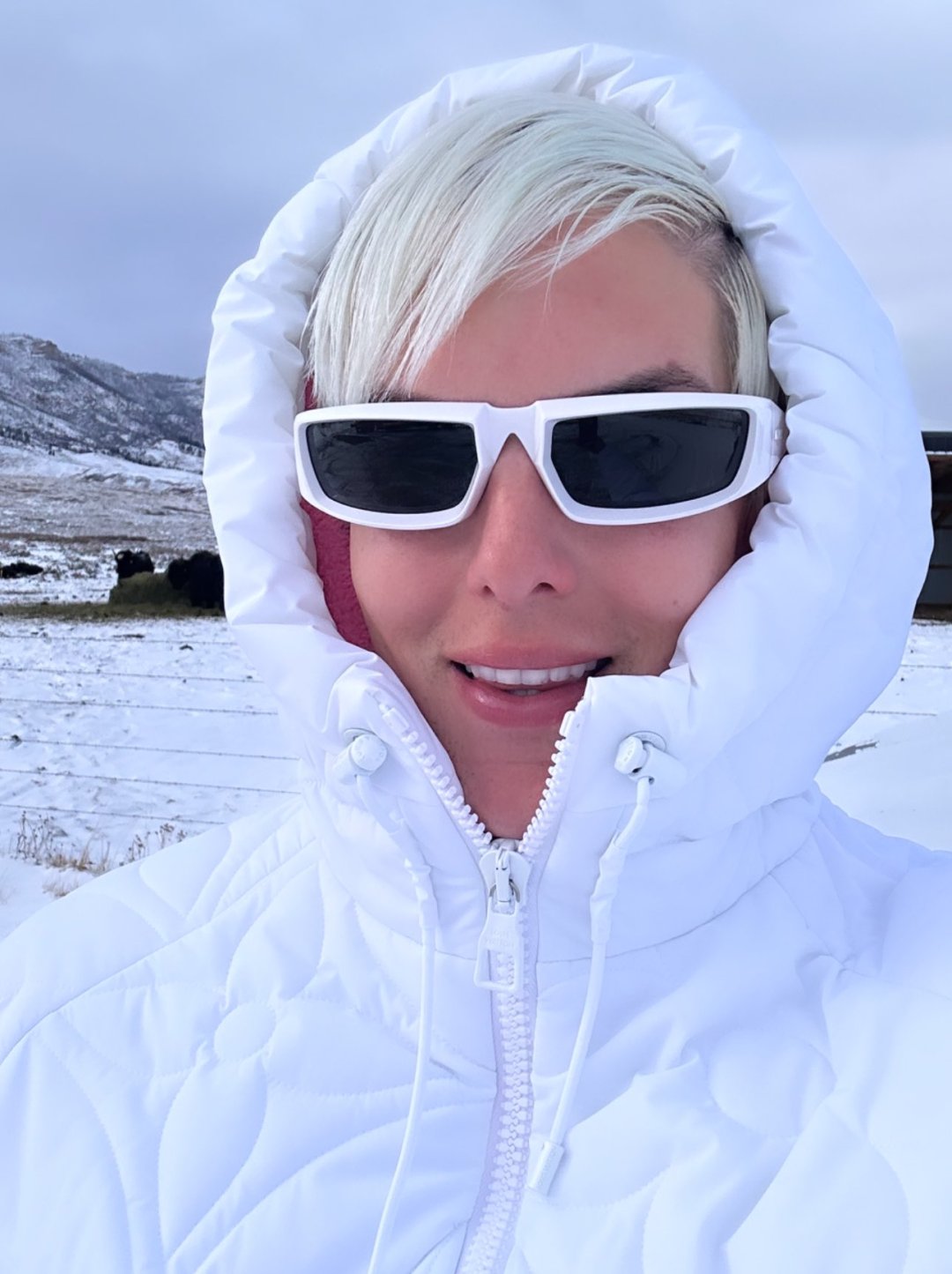 J姐自曝逃*光脱**明会：事业受挫丑闻缠身，都是他们害的?