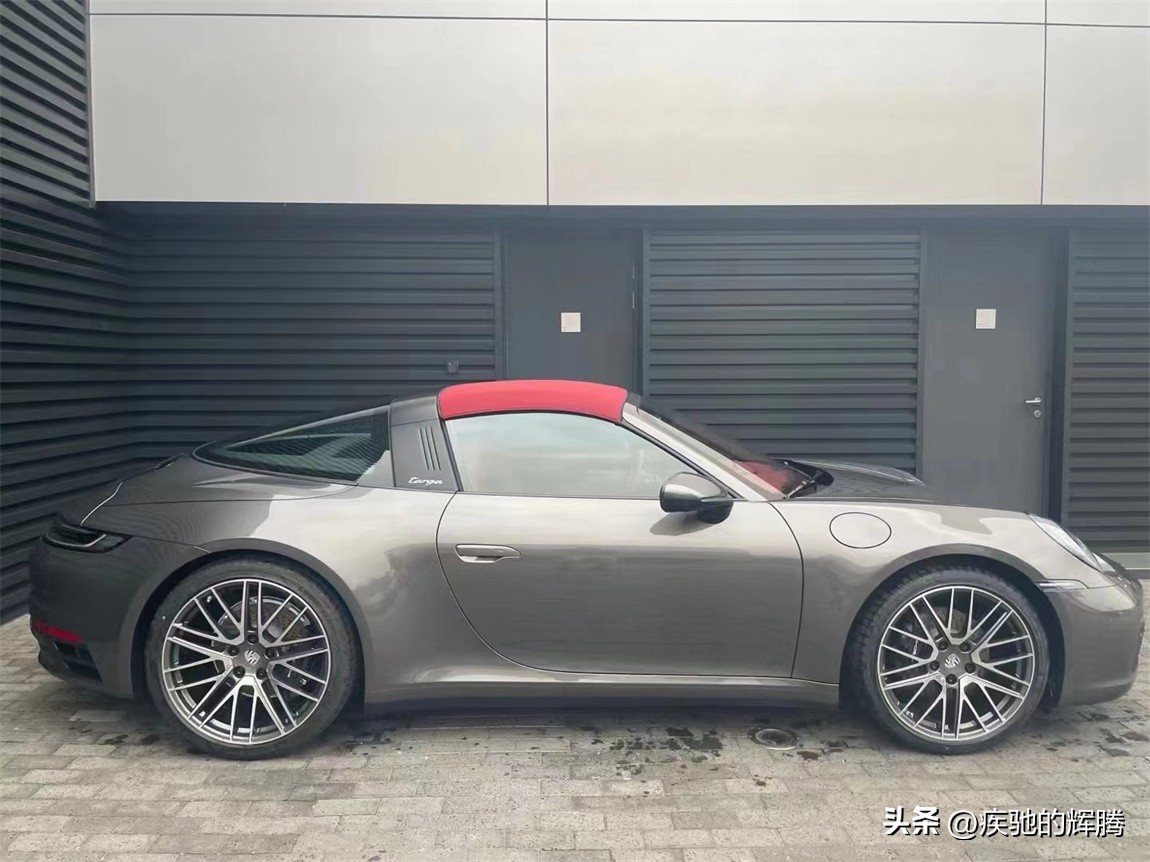 保时捷最新款911targa4,保时捷911carrera4硬顶敞篷版